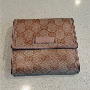 Gucci Pink GG Logo Wallet 4.5”